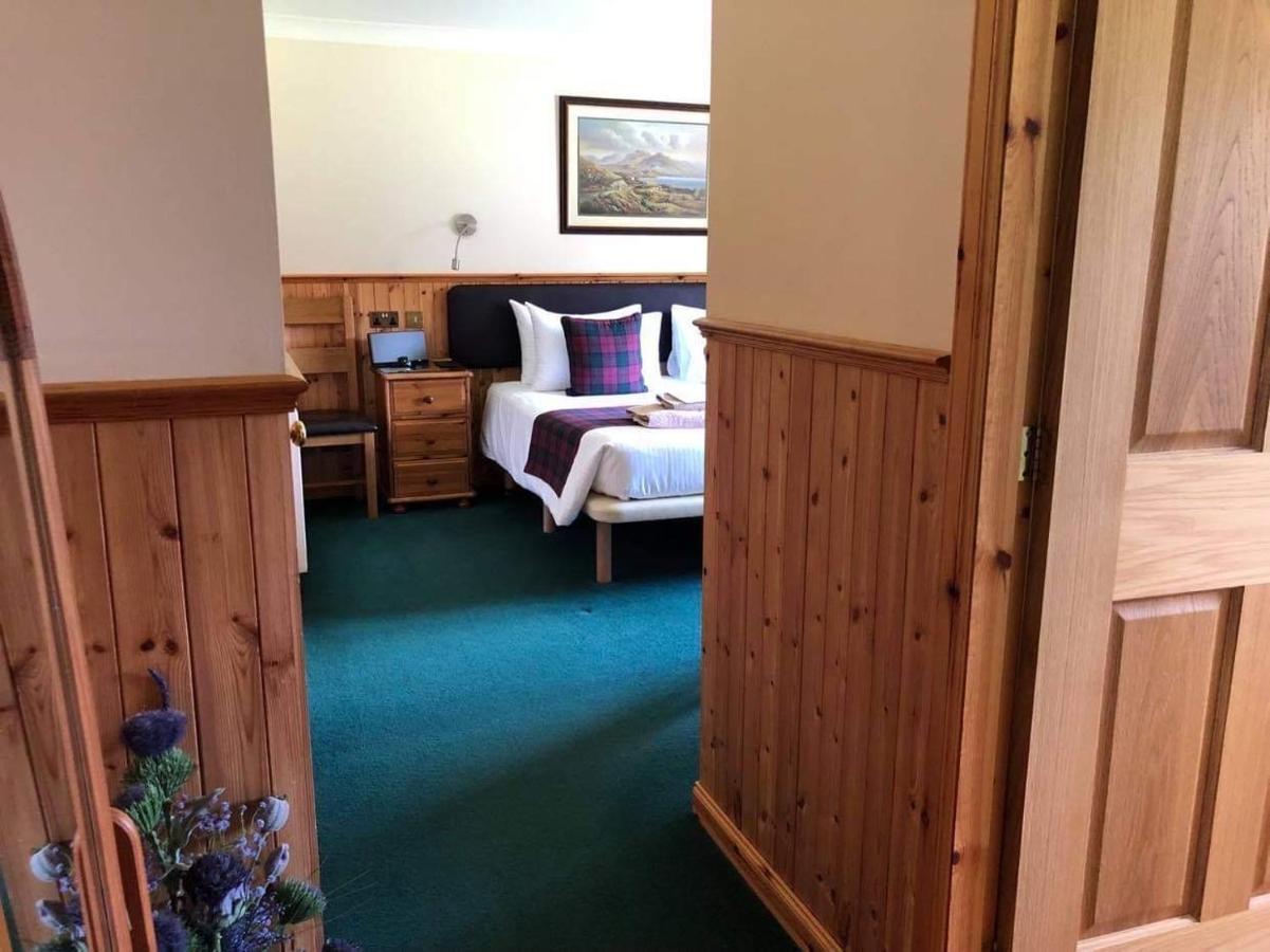 บินนิลิดห์ มอร์ บีแอนด์บี Bed & Breakfast Glenmoriston ภายนอก รูปภาพ